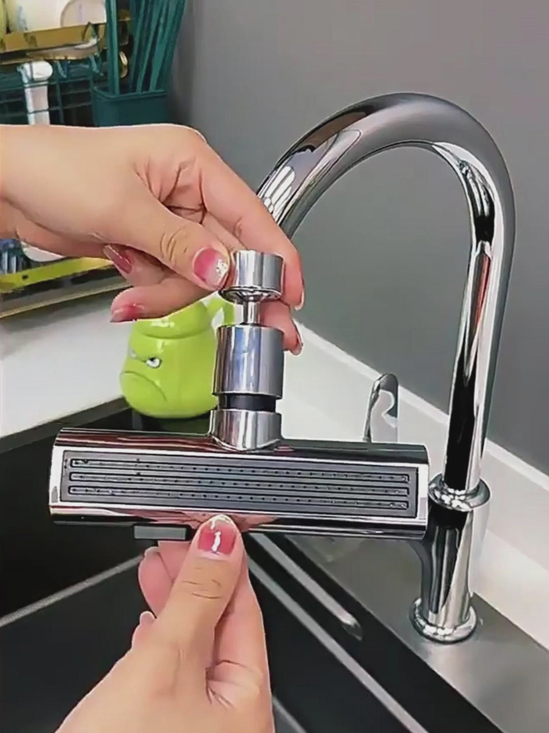 Cabezal Giratorio Multifunción Efecto Cascada o Aireador de Grifo Cascada 360°